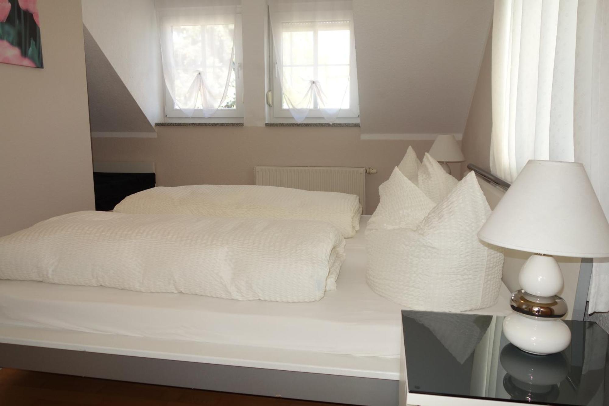 Apartments Und Zimmer Gaestehaus Matthias Dresden Rum bild