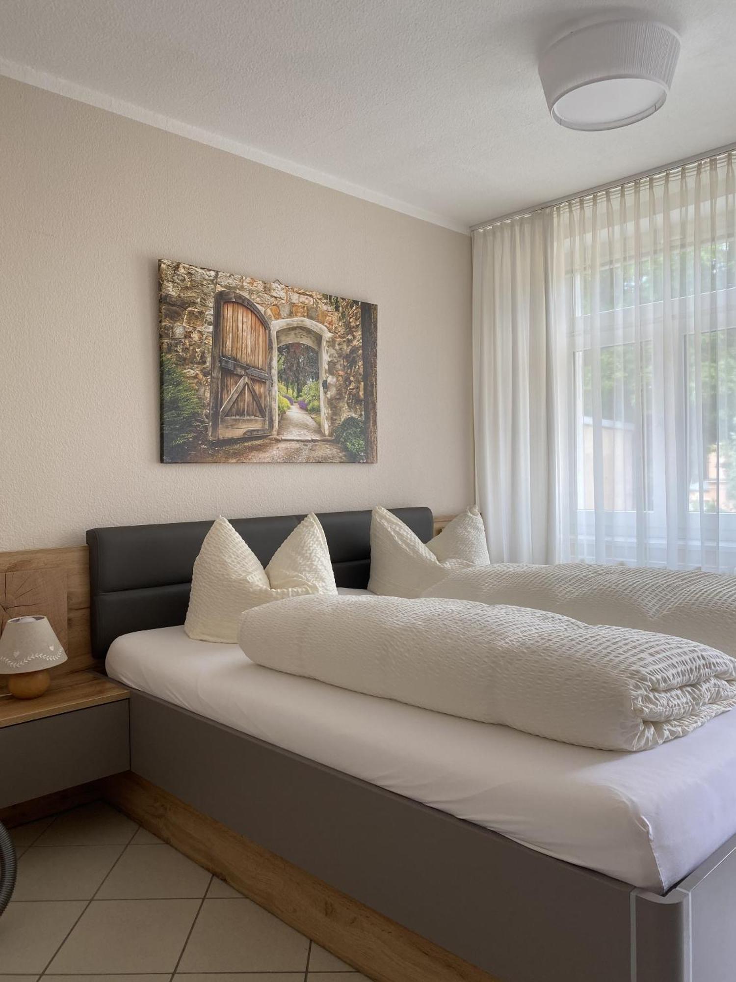 Apartments Und Zimmer Gaestehaus Matthias Dresden Rum bild