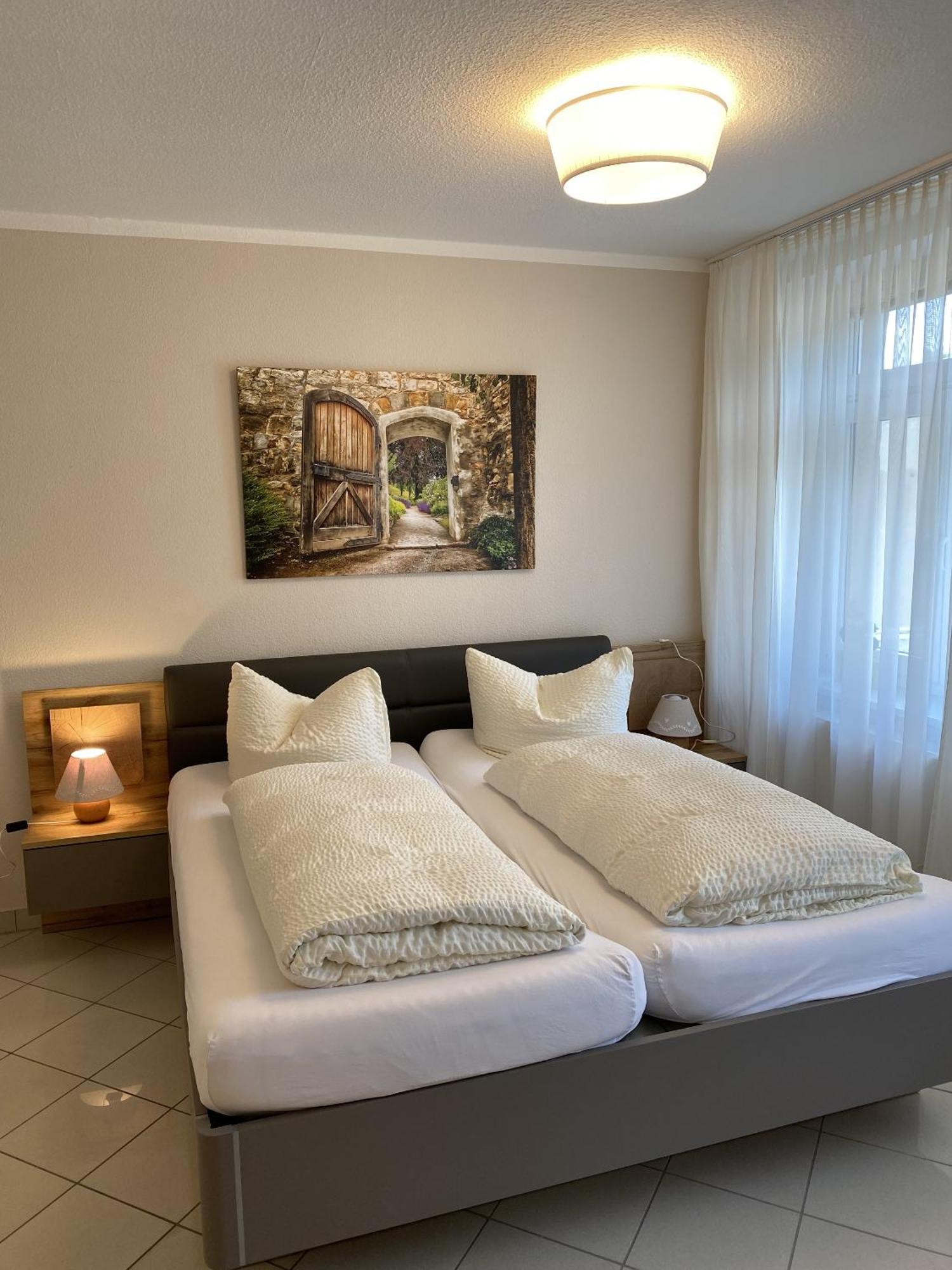 Apartments Und Zimmer Gaestehaus Matthias Dresden Rum bild